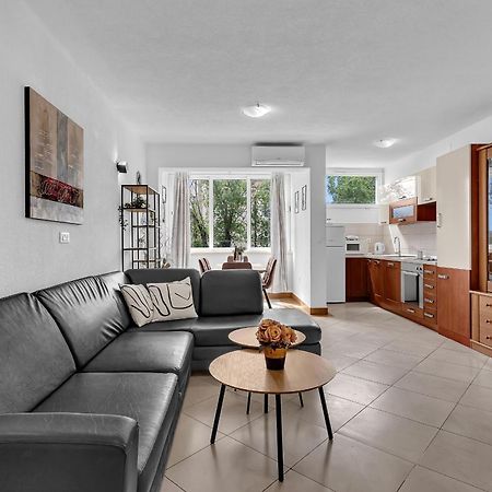 Apartment Lov&Mar With Parking Makarska Zewnętrze zdjęcie